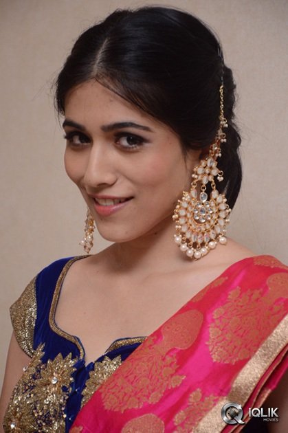 Gazal-Somaiah-At-Ode-to-Royality-Curtain-Raiser